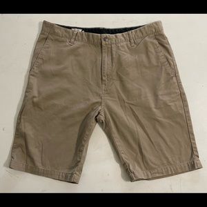 Volcom casual shorts mens 38 x 10.5” inseam light brown cotton pockets near mint